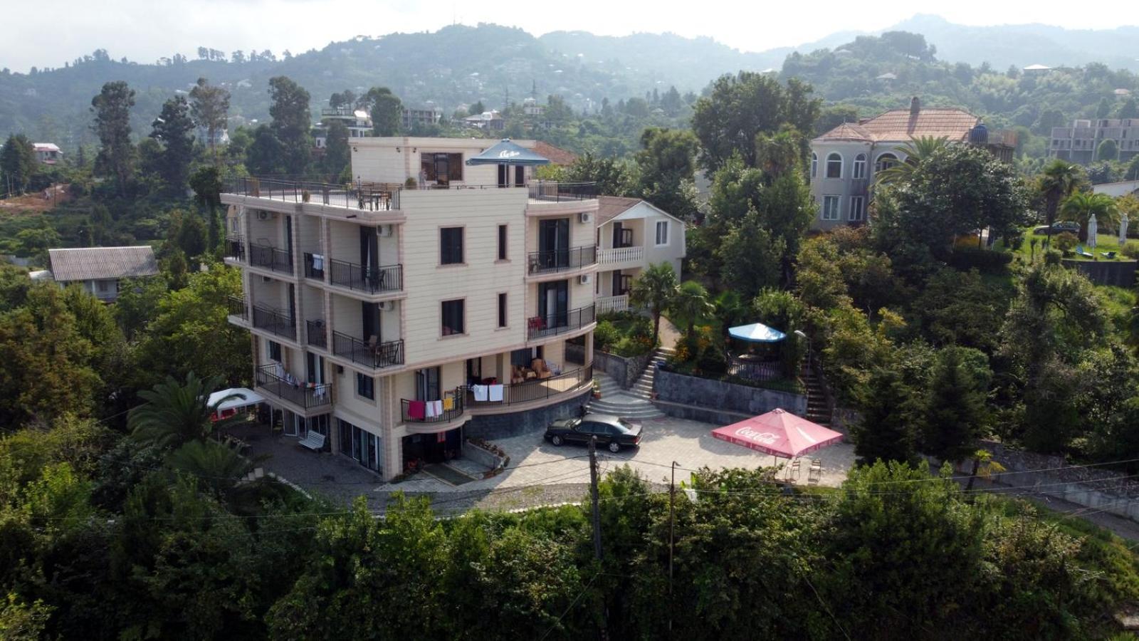 מחינג'אורי Guest House Etm מראה חיצוני תמונה